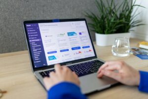 Website Sekali Bayar vs Website Berlangganan