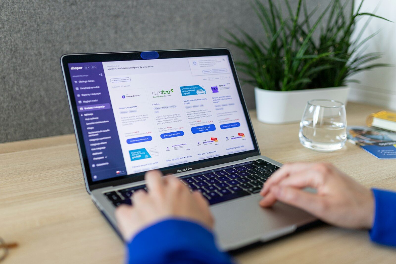 Website Sekali Bayar vs Website Berlangganan